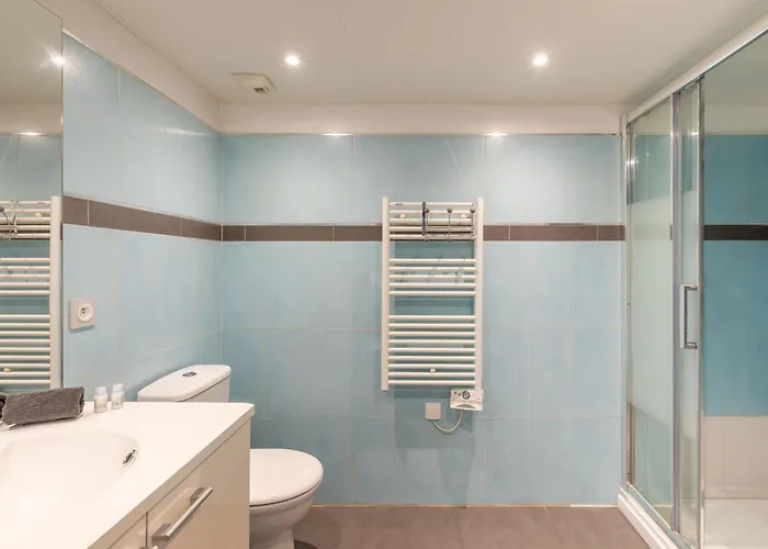 Apartamento Le Printemps, Centre Juan Les Pins , 100m Des Plages, 70m De La Gare De Juan Les Pins Antibes