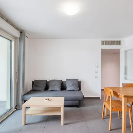 Le Printemps, Centre Juan Les Pins , 100m Des Plages, 70m De La Gare De Juan Les Pins Apartamento