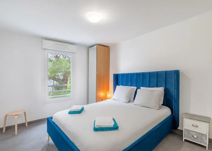 Le Printemps, Centre Juan Les Pins , 100m Des Plages, 70m De La Gare De Juan Les Pins Lägenhet *